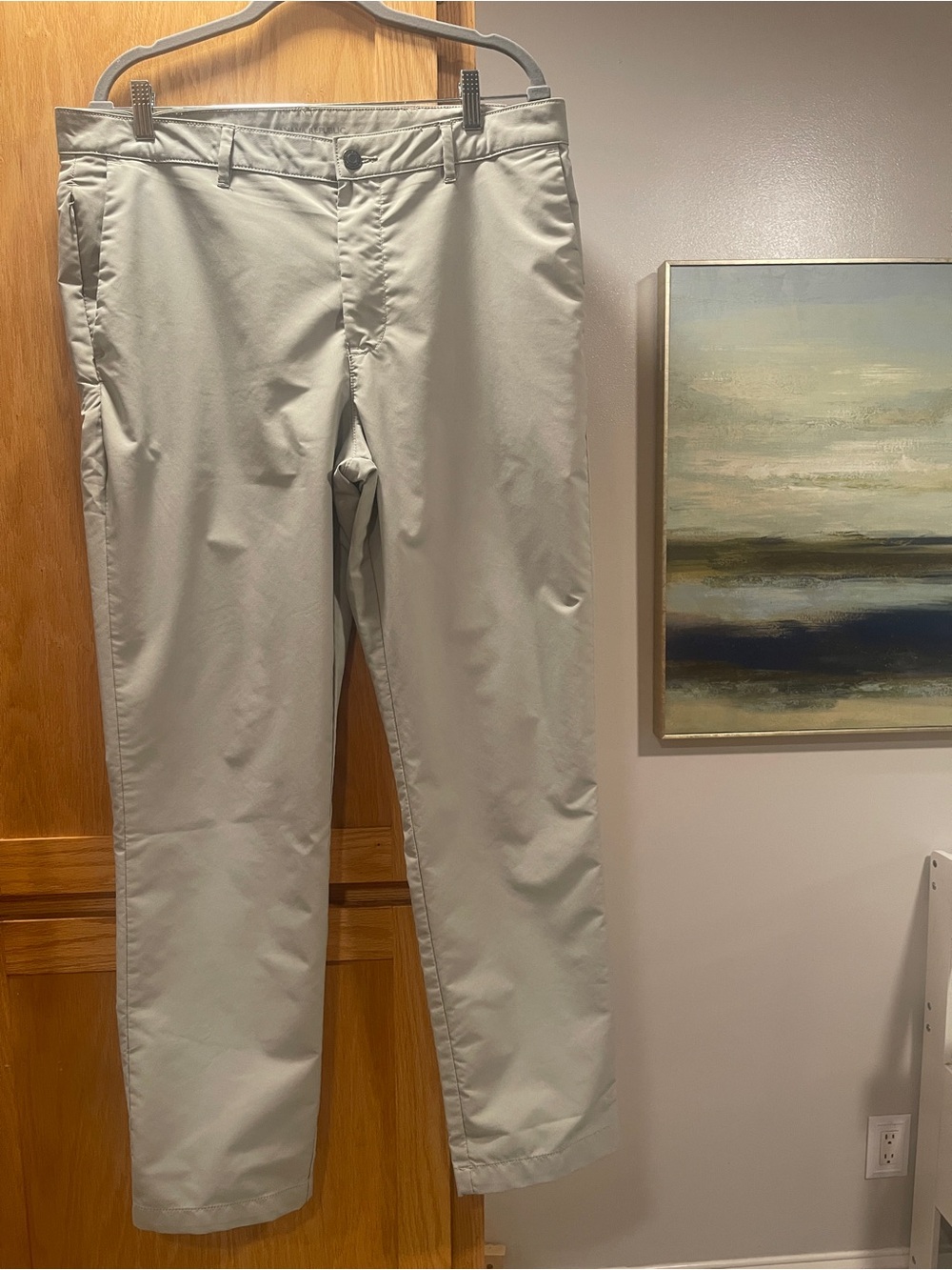 Banana Republic | Men’s Performance Tech Chino’s | 36 x 32